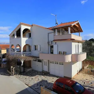 Apartament By The Sea Slatine, Ciovo - 16341, Slatine